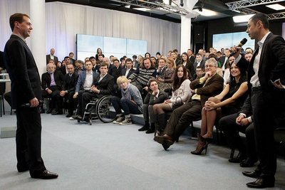 Президент России Дмитрий МЕДВЕДЕВ: Нам надо подумать, как реально поменять систему госуправления